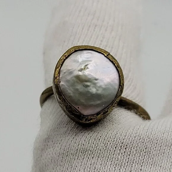 Vintage Antique Brass White Freshwater Pearl Inlay Adjustable Ring OS - Picture 7 of 11